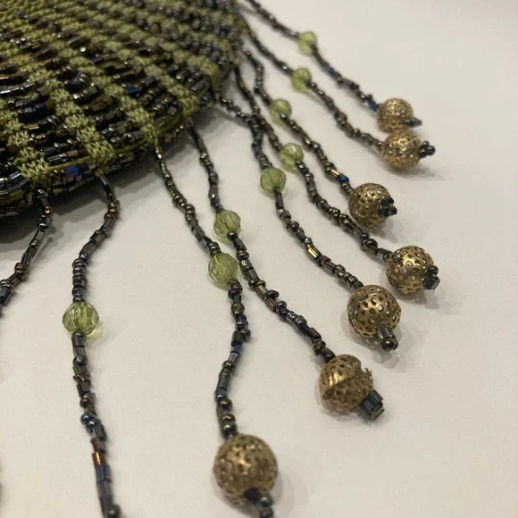 WAYNE KLESKI GREEN BEADED PURSE - Picture 11 of 13